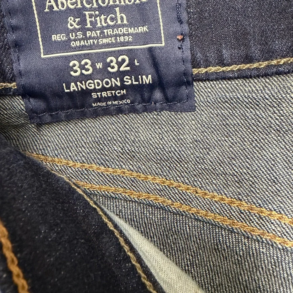 Abercrombie & Fitch classic dark